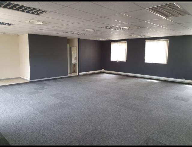 200M² OFFICE TO LET IN DURBANVILLE CENTRAL